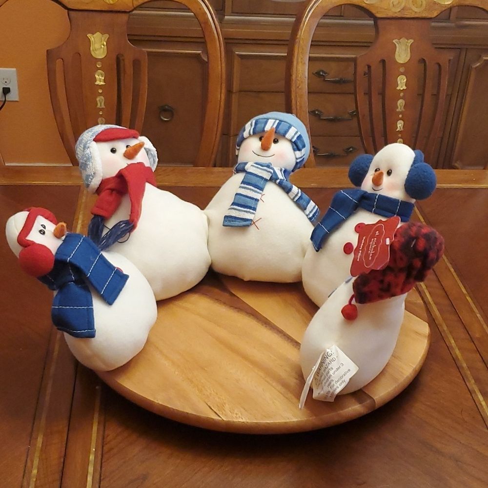 St Nicholas Square Holiday Pillow - Picture 5 of 5